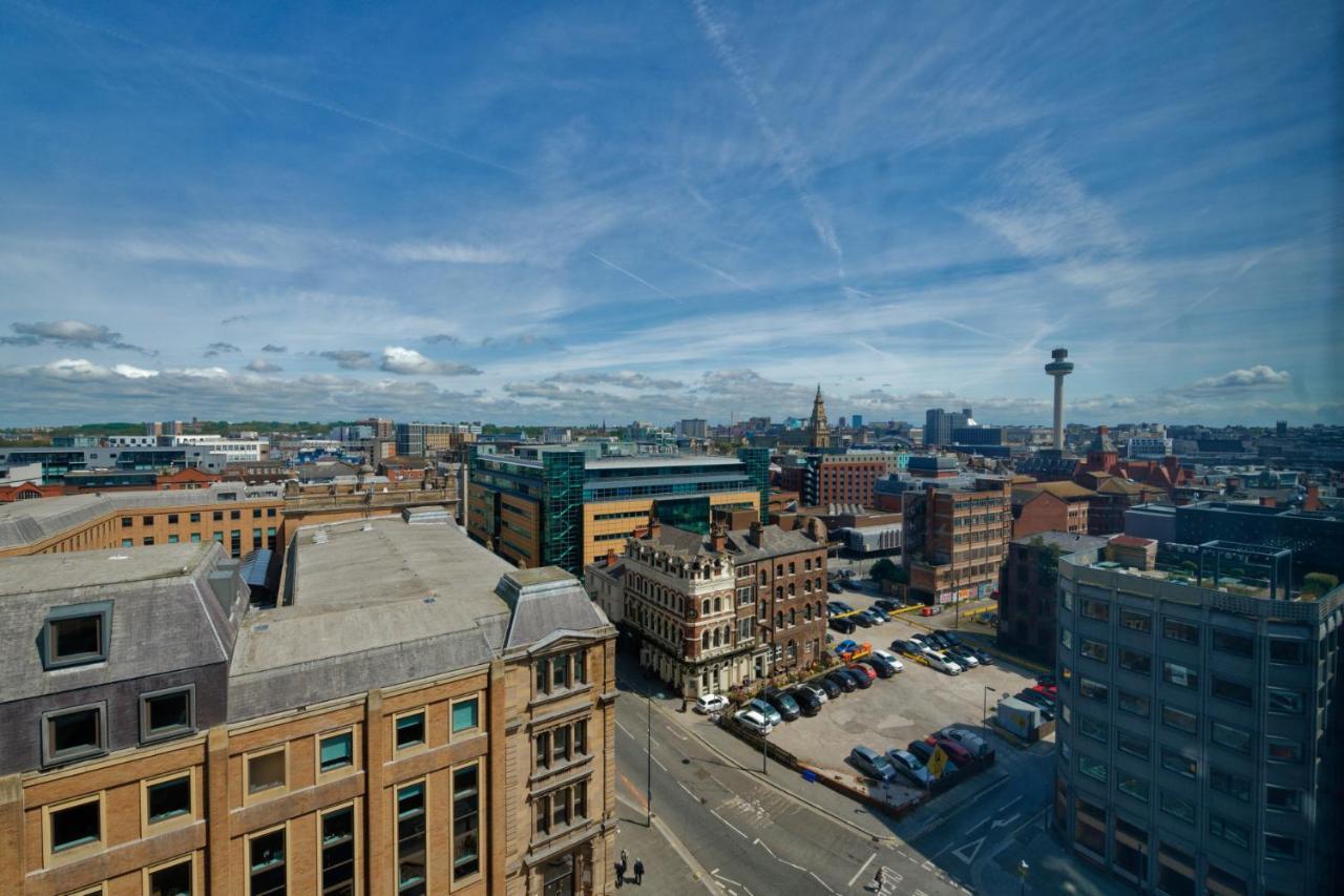Sidemerseylivings - Central, Bright, And Convenient 2-bedroom With Parking Appartement